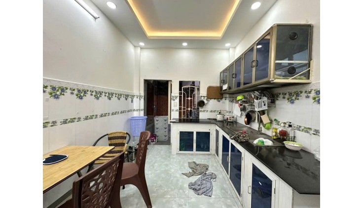 Chỉ 4.2 TỶ TL! 42M², 2Tầng /3pn, HẺM XE HƠI, Lê Văn Thọ Gò Vấp!